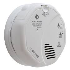 When a carbon monoxide detector alarms it is time to evacuate the area or create ventilation. First Alert 1039839 Wireless Interconnected Photoelectric Smoke And Carbon Monoxide Combo Alarm With Voice And Location Camperid Com