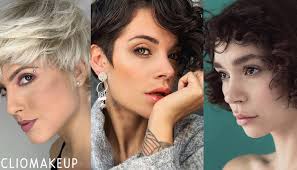 Anne hathaway taglio capelli in stile uomo 3 di . Tagli Capelli Corti 2021 Gli Hairstyle Sbarazzini Per Chi Ama Le Chiome Short