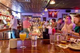 Highland kitchen is akin to a comfortable american pub. A Chef S Guide To Eating Well In Somerville