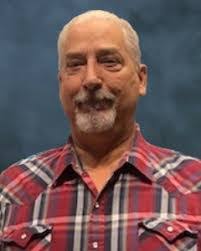 Lori Doering's Instagram, Twitter & Facebook