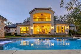 ➸ no.1 source for all kylie house & etc pictures! Kris Jenner Die Kardashian Mum Lebt In Los Angeles In Bescheidenem Luxus Fiv Magazin