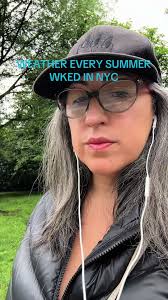 Confusing NYC Weather: Why Wear a Winter Coat?