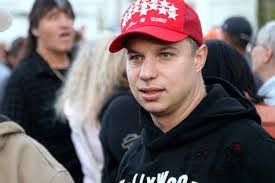 Anthony Constantino's Instagram, Twitter & Facebook