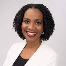 Traci Dumas's Instagram, Twitter & Facebook