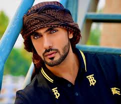 Where there is love there is life . . #dubai🇦🇪 #dubai #uae #arabic #arab  #arabs #Muslim #waseem #omarborkan #fazza #prince #modellife #model  #modelsearch # #fashion #dubaimodel #horse #attitude