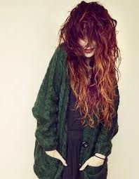 Coupe dégradé femme pour une chevelure glamour, comment l'adopter coupe dégradé femme pour une chevelure glamour, comment l'adopter? Cheveux Longs Frises Coiffure Cheveux Longs Des Coupes De Cheveux Longs Pour Un Look Canon Elle