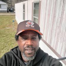 Why does PGA 2k23 game crash after a while of playing?