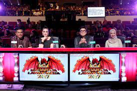 Kalau dah dengar , mesti korang tertarik dengan komen najib ali. Ohselebriti On Twitter Maharaja Lawak Mega 2017 Mgu Ke 2 Https T Co Rx3bgf7jfh Ohselebriti Maharajalawakmega2017 Astrowarna Maestroridwanphotography Https T Co I1fgownmu8