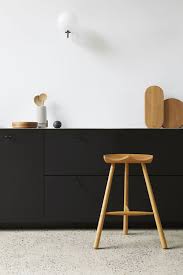Barhocker Shoemaker Chair No 68 Mit Schalensitz Von Form Refine In 2020 Barhocker Moderne Barhocker Hocker