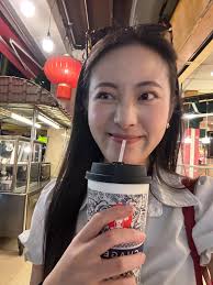 來馬來西亞喝霸王茶姬🇲🇾 Day1 腿已廢，汗流浹背🥵