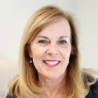 Karen Dillard's Instagram, Twitter & Facebook