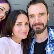 Courteney cox isn't quite done with the whole friends reunion thing. Courteney Cox On Instagram Happy Easter The Only Ones Who Didn T Mind Taking These Pictures With Me Are In The Last Slide