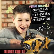 Get ready to feel like a giant with OWI's Cyber Hand! Assemble this STEM  tool with 125 pieces and show off your mechanical masterpiece to all your  friends. No batteries required! #OWI #