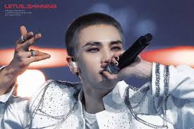 Photo posted by HYUNJIN 황현진 (@ll.jinnie.hh)