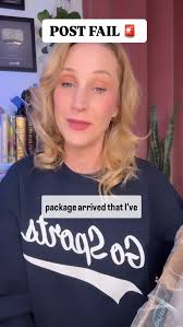 Hey @canadapostagram @usps can you explain how 5 #DungeonCrawlerCarl books  got 'lost' in the mail, but you thought delivering an empty box was  acceptable?! I WANT MY BOOKS BACK PLEASE @mattdinniman @maudesbookclub #