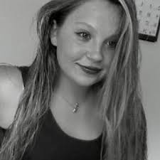 Maria Stomski (@mariastomski)