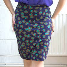 If you want to save money and create a unique style, you should try sewing your own clothes! How To Make A Beautifully Easy Stretch Pencil Skirt