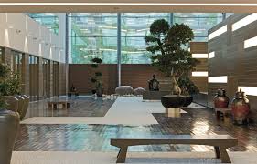 Zen Garden At Sofitel London Heathrow Modern Garden Design Luxury Garden Garden Design