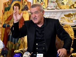 „era un baiat aici, vorbea la telefon unde vorbesc eu, langa celula mea. Gigi Becali Bun De PlatÄƒ DupÄƒ Debutul Unui TanÄƒr JucÄƒtor La Fcsb Spotmedia Ro