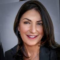 Heather Lightner's Instagram, Twitter & Facebook