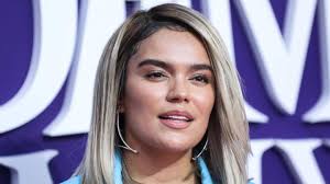Aunque la intérprete de 'tusa' borró su publicación, artistas como goyo cuestionaron el. Karol G Erntete Heftige Kritik Nach Hunde Tweet Zu George Floyd Stern De