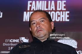 17 Photos & High Res Pictures