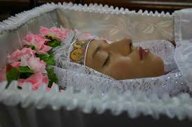 Beautiful girls in their caskets : Pin On My Love