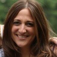 Mindy Silver's Instagram, Twitter & Facebook