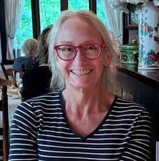 Debra Hacker's Instagram, Twitter & Facebook