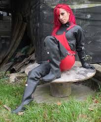 We offer a diverse array of quality fishing gear for all types of fishing trips. Green Hip Waders Shefalitayal