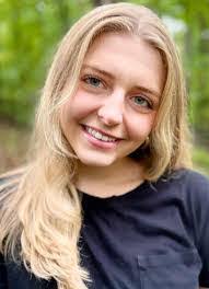 Tia Shook's Instagram, Twitter & Facebook