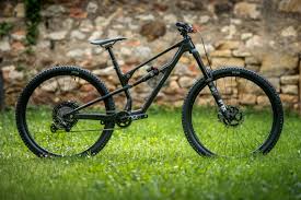 Launch Der Marke Arc8 Durchdachte Carbon Bikes Aus Der Schweiz Fahrrad Mtb Schweiz Federgabel