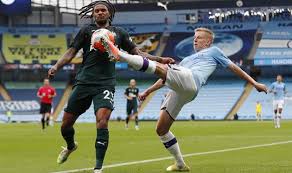 Лапорт бьет в угол ворот. Manchester Siti S Zinchenko Razgromil Nyukasl Football Ua