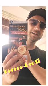 Die Gewinner stehen Fest 🥨🍻🏆, Ein weiteres Gewinnspiel auf @r2.band,  #verlosung #gewinner #huettengaudi #r2band #livemusic #musician  #reeloftheday