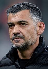 نسأل الله أن يمن عليه بالشفاء العاجل