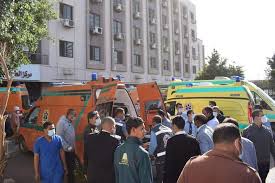 عشرات القتلى والجرحى، راحوا ضحية حادث #قطار_سوهاج، الذي أعاد للمصريين والعالم ما حدث في عام ألفين وتسعة عشر من كارثة دخول جرار قطار في محطة مصر الرئيسية. 2benssn1iuddtm
