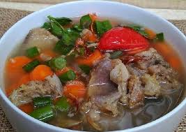 Tulang bakarnya enak banget, bumbunya meresap, dapet kuah daging juga, porsinya oke lah. 10 Makanan Khas Demak Yang Enak Dan Mesti Kamu Coba