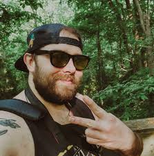 Hi,, how are you? I'm Martin from Argentina and I'm looking to practice mu  english. I'm native speaker of spanish. See you!!