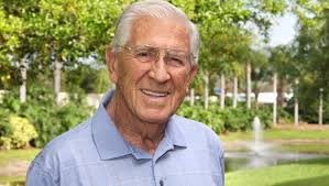 In war, pilot had multiple roles