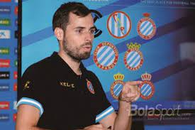 Performa arthur irawan, yang mengaku pernah menimba ilmu di espanyol b, dikritik habis oleh pendukung pss via media sosial. Laporan Dari Barcelona Ketika Espanyol Masih Mengingat Arthur Irawan Bolasport Com