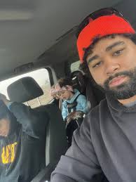 Another good morning of training! 💥 It's always nice when my kids come to  hang out and help versus sleeping in lol Oakley had quite the interest in  the quail feathers!🪶 they