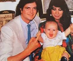 En 1975 camilo sesto protagonizó en madrid la. Camilo Sesto Sus Amores Su Hijo Y Su Obsesion Por Mantener Su Aspecto Joven Informalia Es