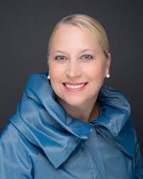 Christine Yates's Instagram, Twitter & Facebook