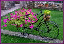 Ideas Para Iluminar El Jardin Bicycle Decor Flower Stands Bike Planter