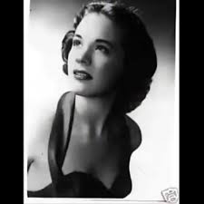 💐💙💐 𝐂𝐑𝐀𝐙𝐘 💐💙💐, 🎼 𝐁𝐲 𝐉𝐮𝐥𝐢𝐞 𝐀𝐧𝐝𝐫𝐞𝐰𝐬 𝟏𝟗𝟖𝟑 🎼