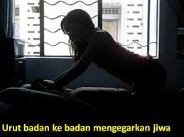 Badan panas tapi kedinginan dalam waktu yang berbarengan itu. Urut Badan Ke Badan Yang Mengegarkan Jiwa Sifuli Terapi