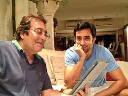 Vinod Khanna Didn T Want To Marry Kavita While Dating Her She complained of uneasiness at the farmhouse on saturday evening following which she in 1990, he got married again to kavita, with whom, he had a son, sakshi, and a daughter, shraddha. vinod khanna didn t want to marry