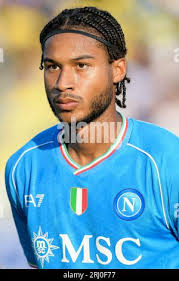 Jean Cajuste's Instagram, Twitter & Facebook