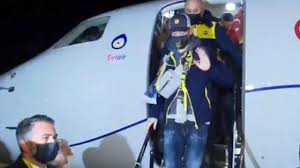 Fenerbahçe mesut özil hakkında son dakika gelişmeleri ve en güncel fenerbahçe mesut özil haberlerine aksam.com.tr den ulaşabilirsiniz. Fenerbahce Nin Anlasmaya Vardigi Mesut Ozil Istanbul A Geldi Son Dakika Spor