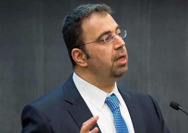 Daron Acemoğlu ile ilgili görsel sonucu"